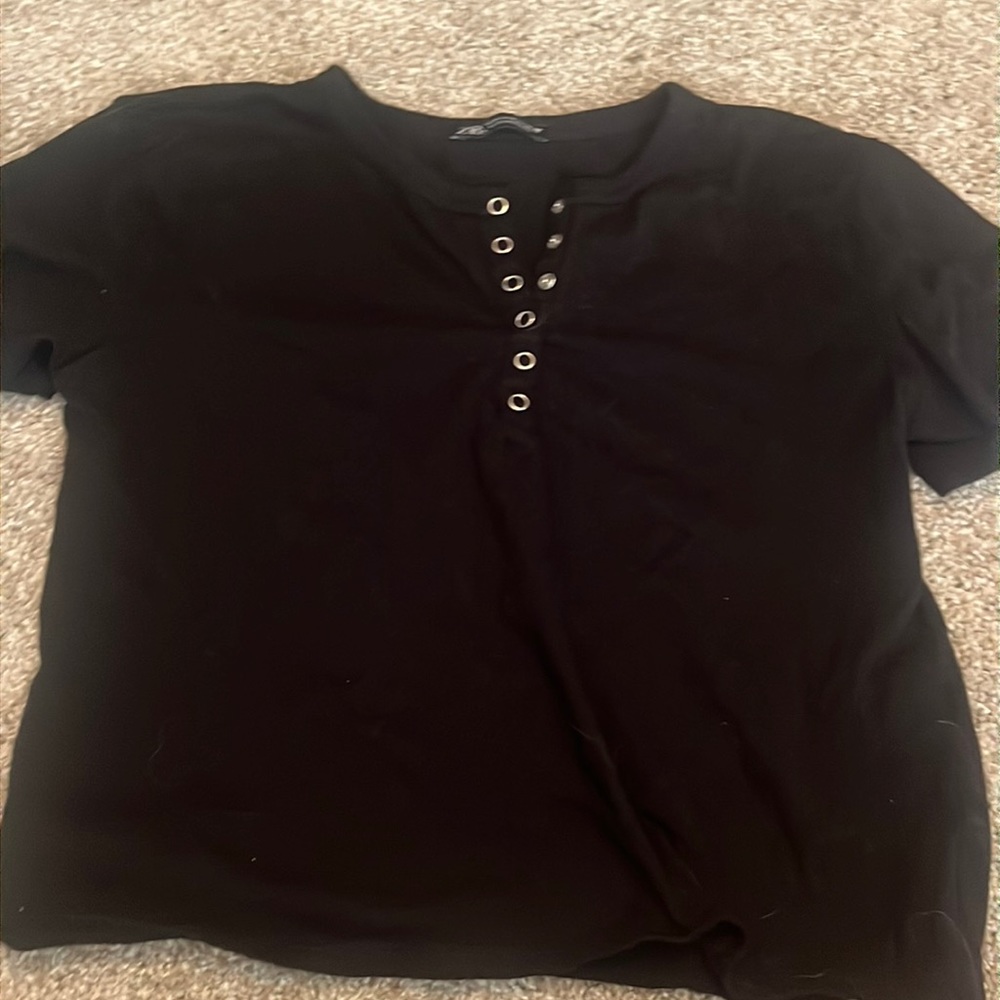 black crop top